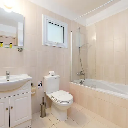 Estelle Apartment *